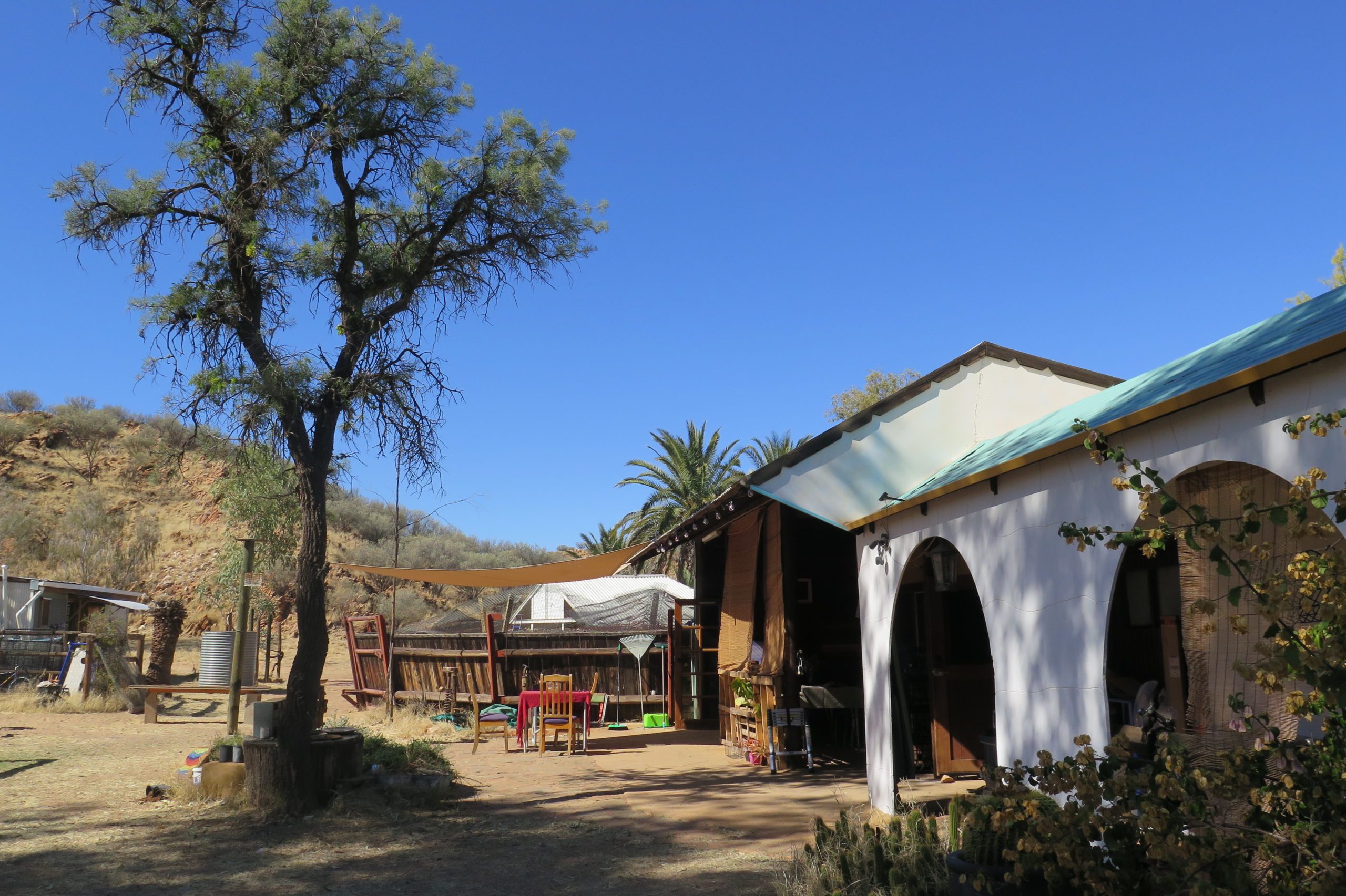 Left Of Elephant Sound Basso project Studio